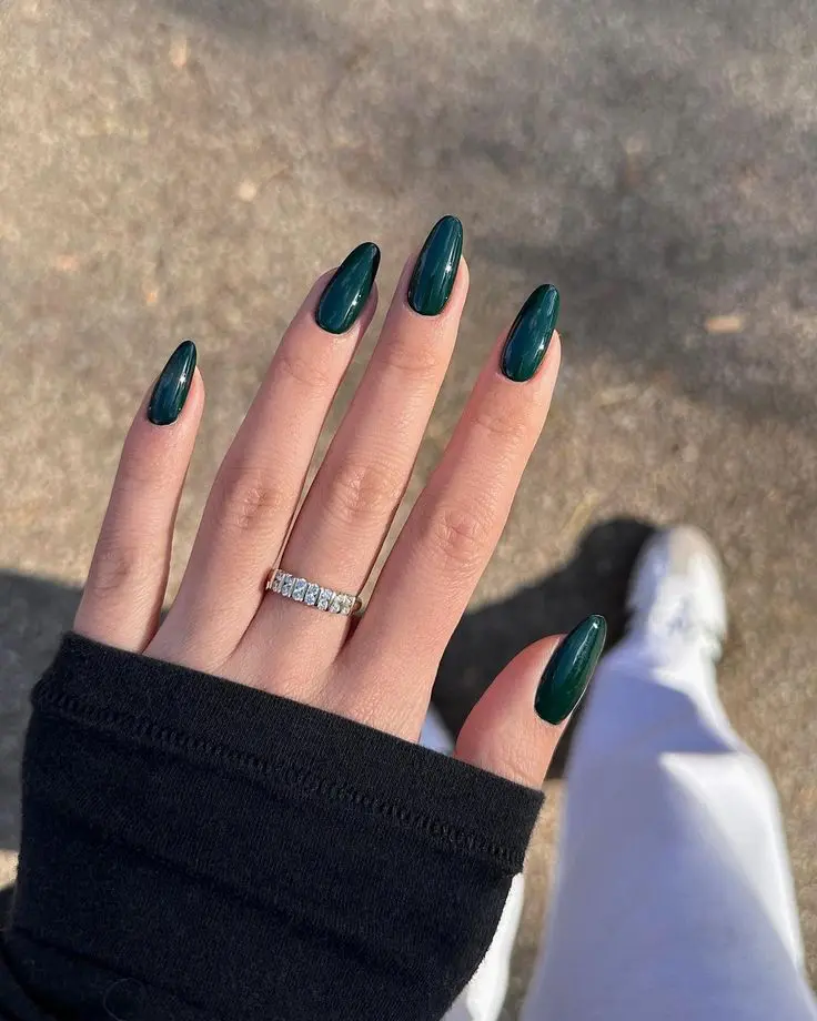 fall 2024 nail designs green