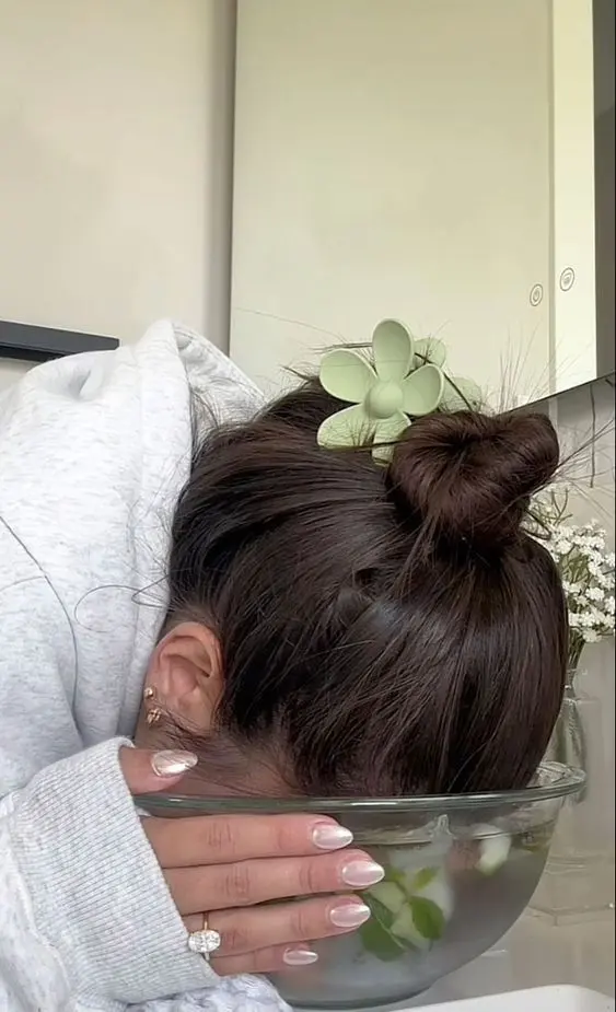 face ice bath