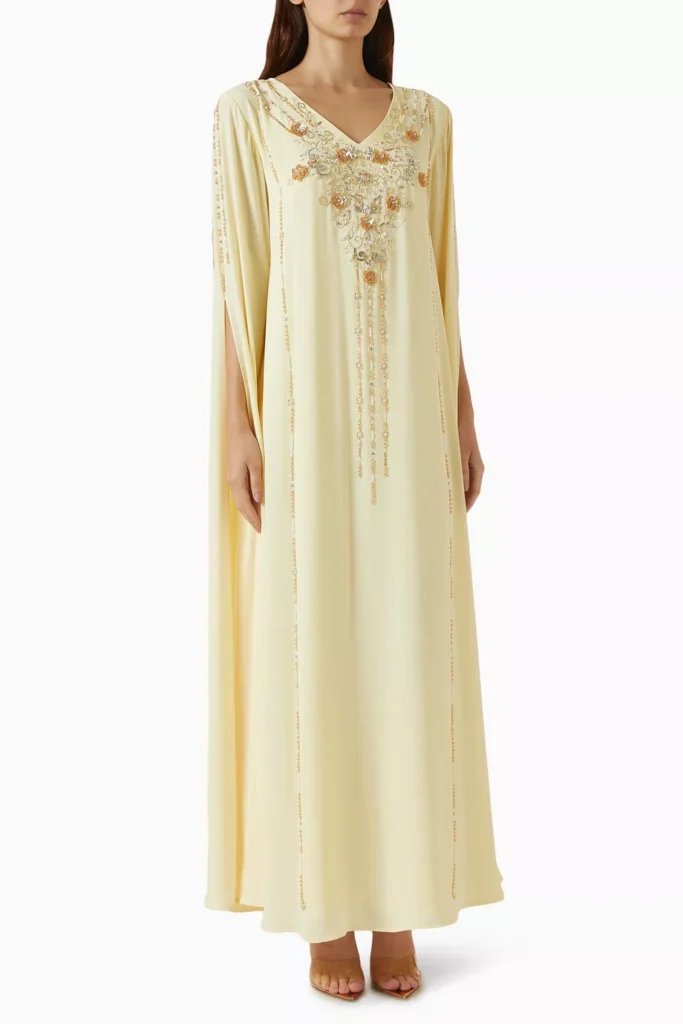eleganza-exclusive-embellished-cape-sleeve-kaftan - Soigné Middle East
