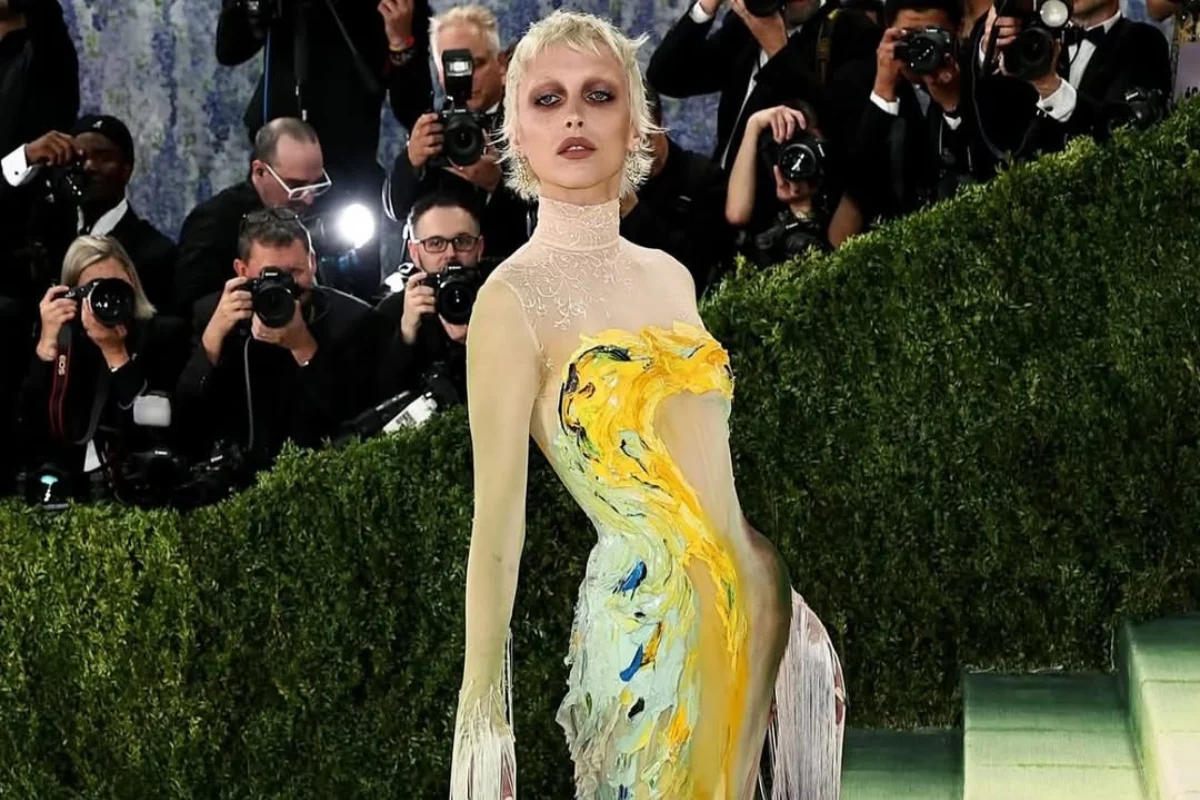 Fashion Is Art, Babe: The Best Red Carpet Appearances from the 2026 Met Gala LIVE