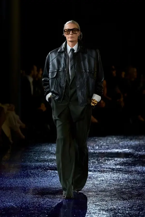 Neckties in Womenswear 