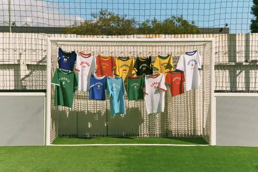 levis-country-ringer-tees - Soigné Middle East Image of the Levi's Country Ringer Tees hung together on a football goal net