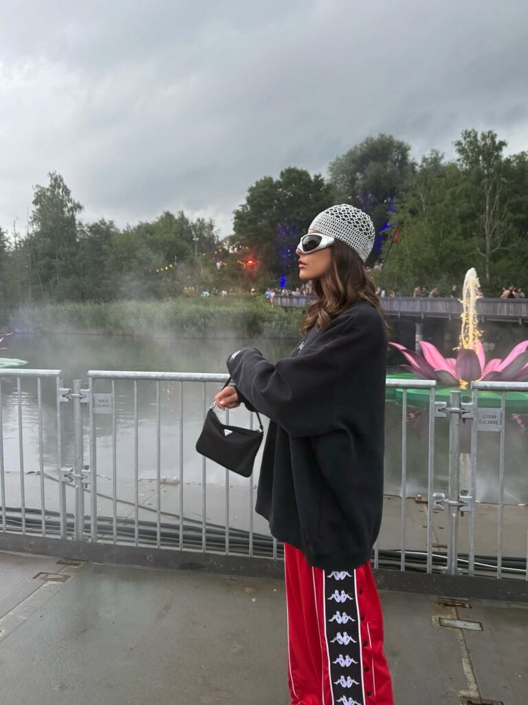 VALENTINA MELPIGNANO outfit inspo for Tomorrowland 2026