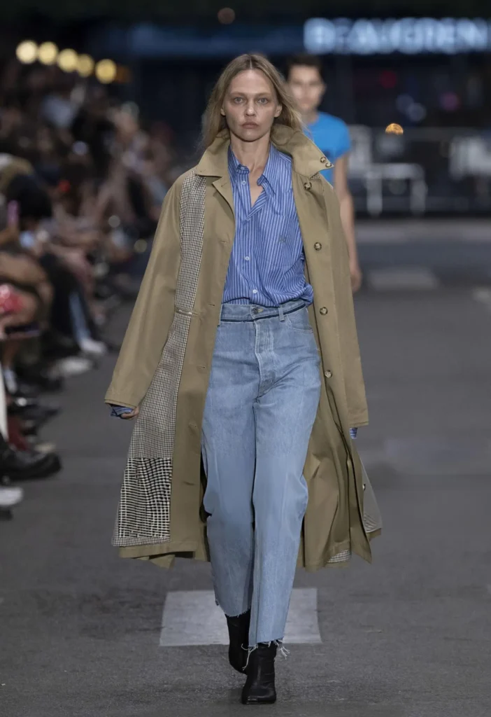 A model walking the runway for Vetements SS27