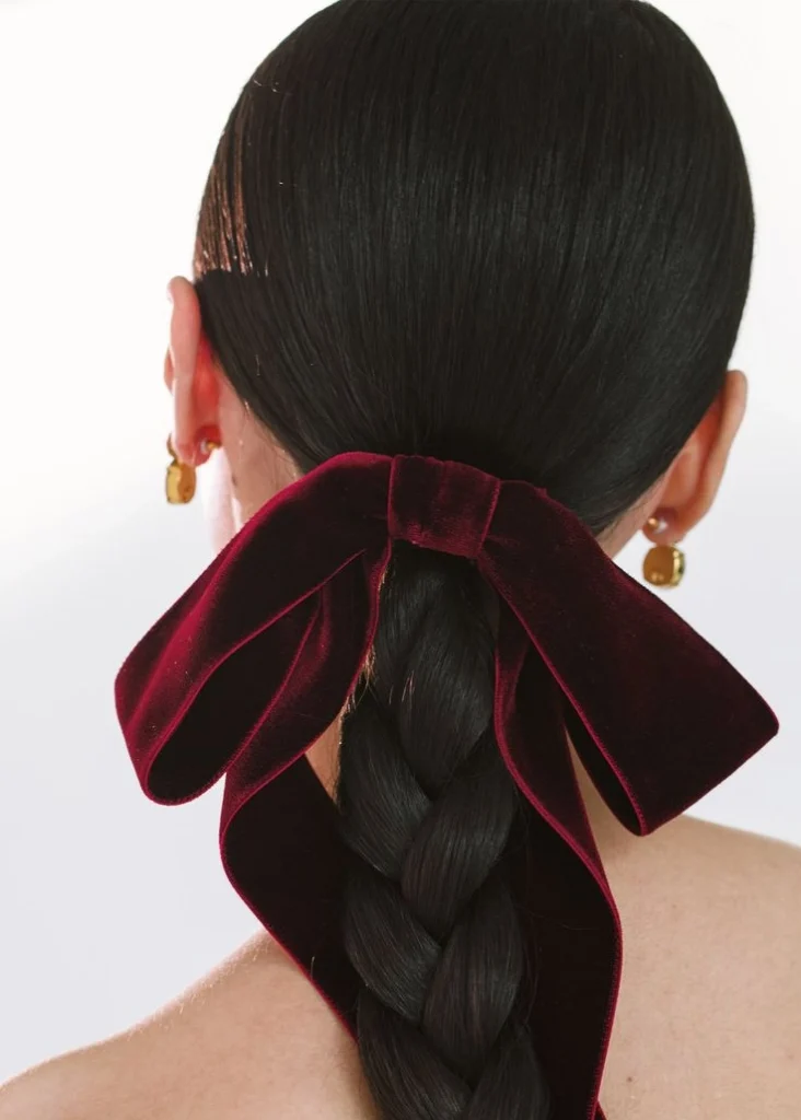 velvet-bowswebp - Soigné Middle East
