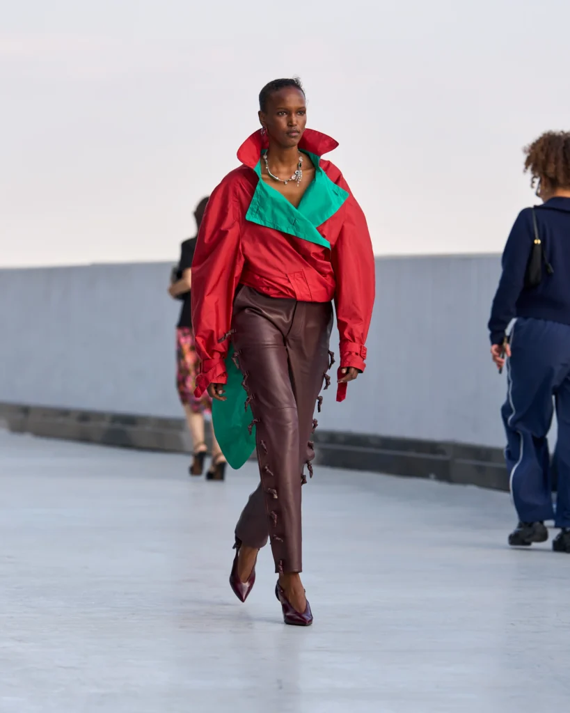 Image of a model walking the Moschino SS27 show