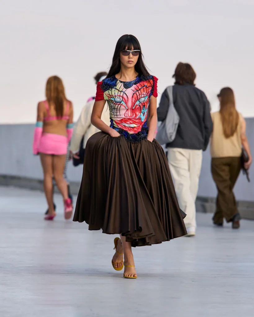 Image of a model walking the Moschino SS27 show