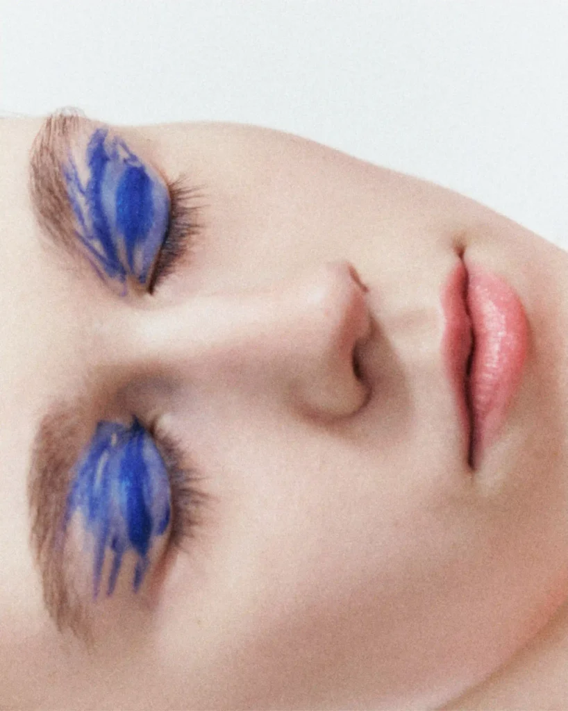 Proenza-Schouler-ss27-eyeshadow - Soigné Middle East Image of a model for the Proenza Schouler SS27 show for our Fashion Week SS27 Beauty roundup