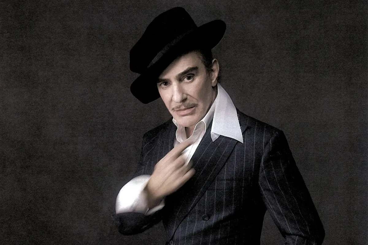 john-galliano-exhibition-featured-image - Soigné Middle East