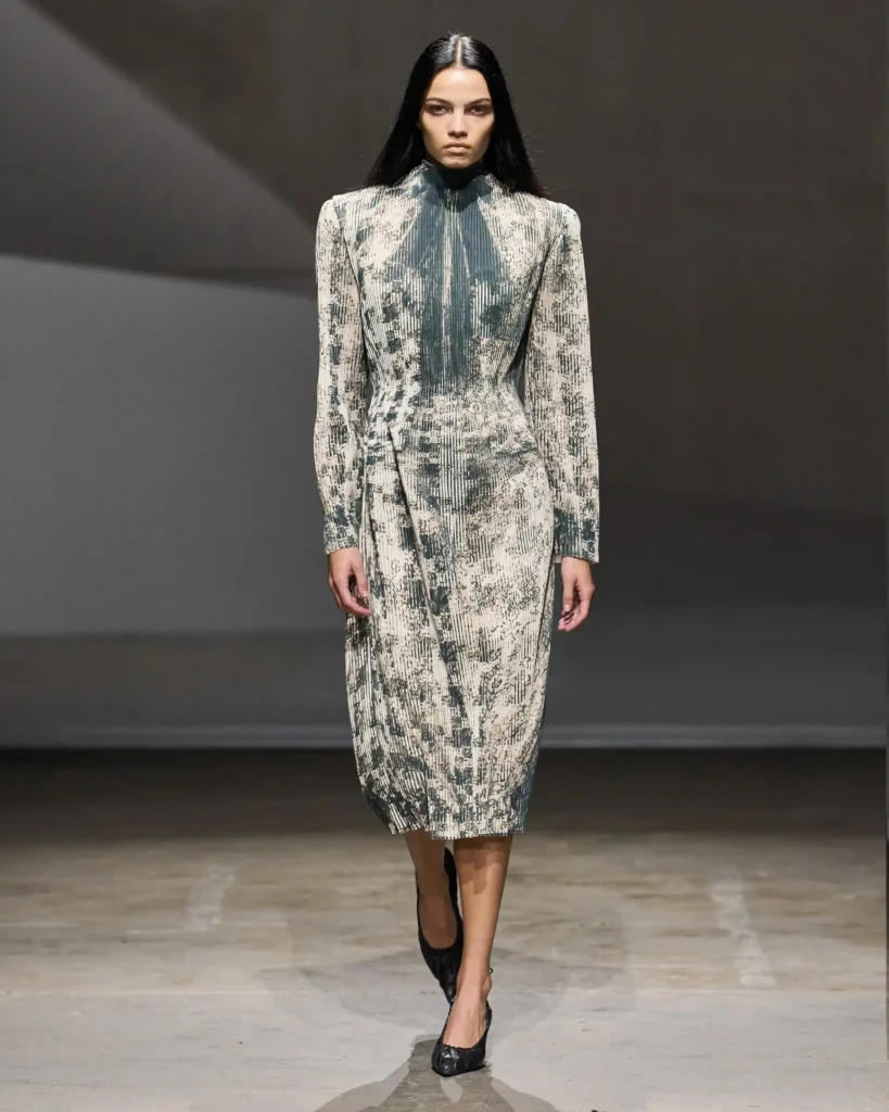 london-fashion-week-ss27-Petra-Fagerström - Soigné Middle East image of a model walking the Petra Fagerström SS27 runway