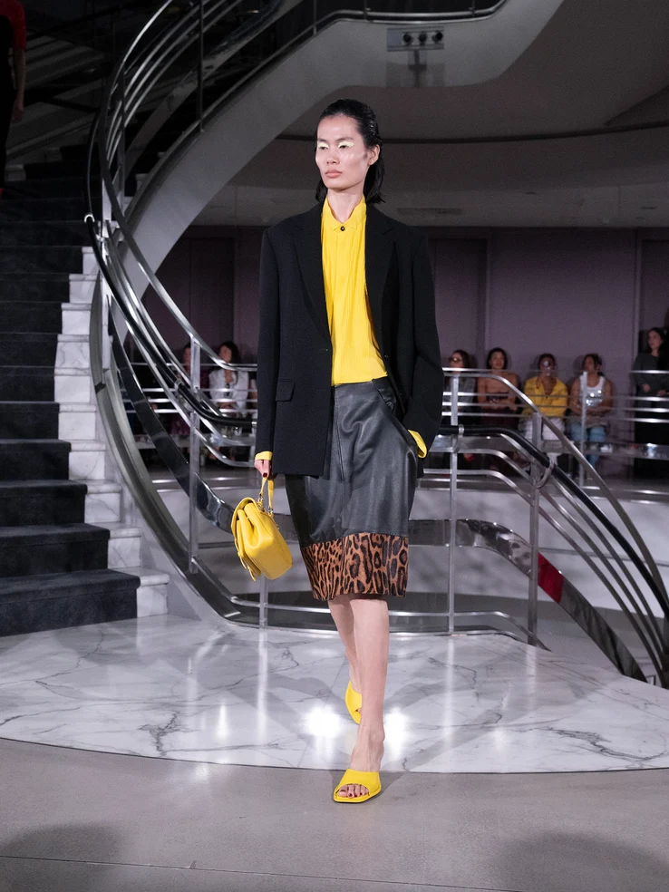 proenza-schouler-ss27-3 - Soigné Middle East Image of a model walking the Proenza Schouler SS27 show