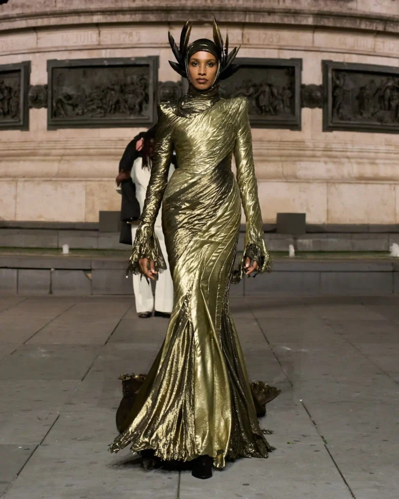 image of a model walking the Matières Fécales ss27 show